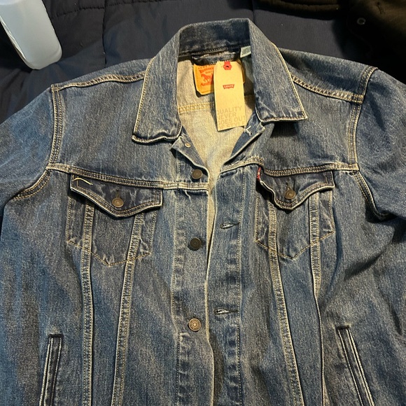 Levi's Classic Blue Denim Jacket - Picture 3 of 4